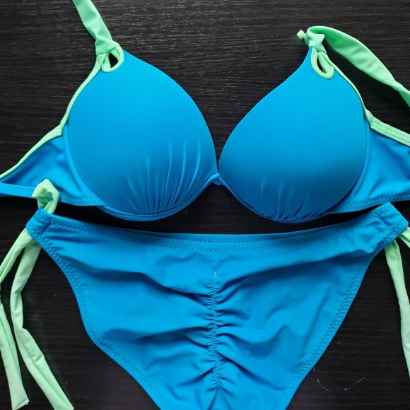 Beautiful New Push-Up Scrunch Back Bikini. - Picture 4 of 5